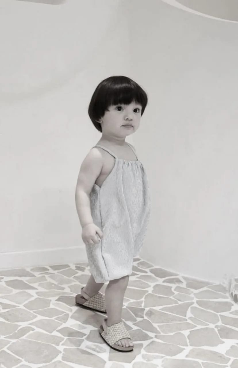 Salopette légère bébé | Rayures beige – Bébé nine – Image 4