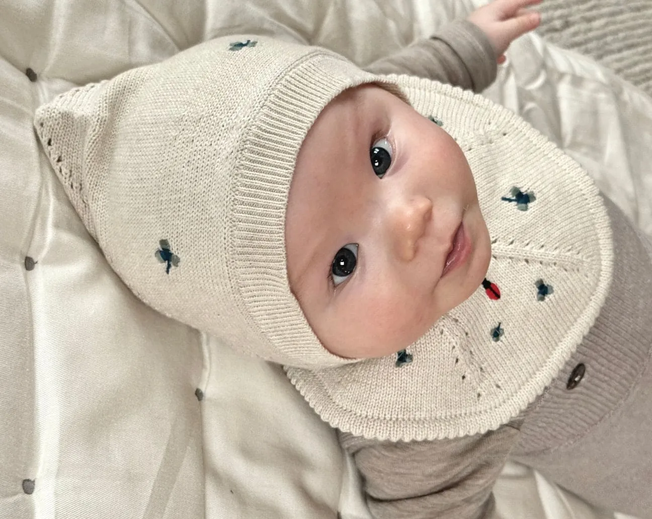 Béguin bébé tricot | Printemps – Saga copenhagen – Image 4