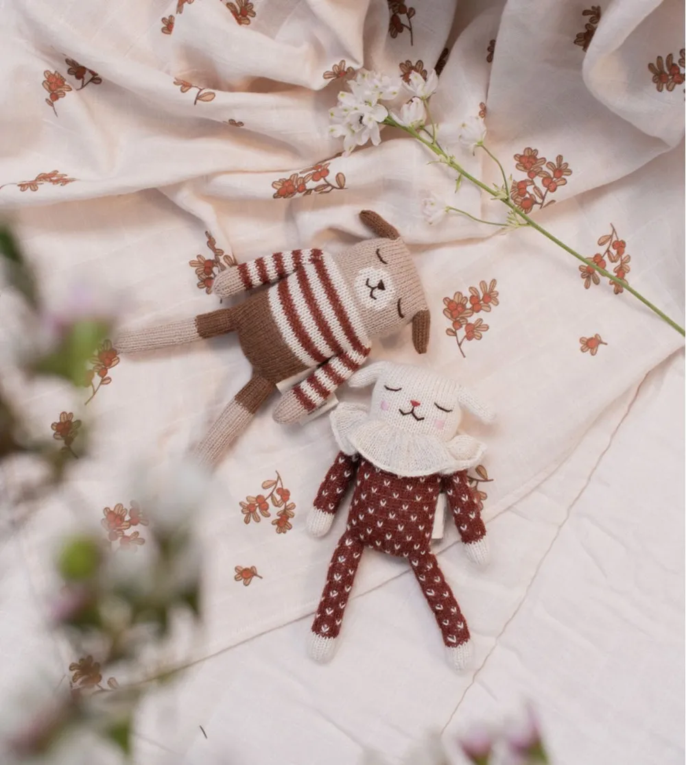 Doudou chien | Marinière sienne – Main sauvage – Image 2