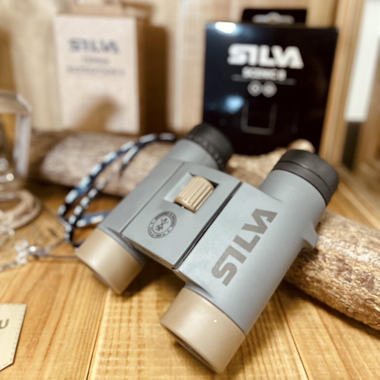 Jumelle Scenic 8 Silva