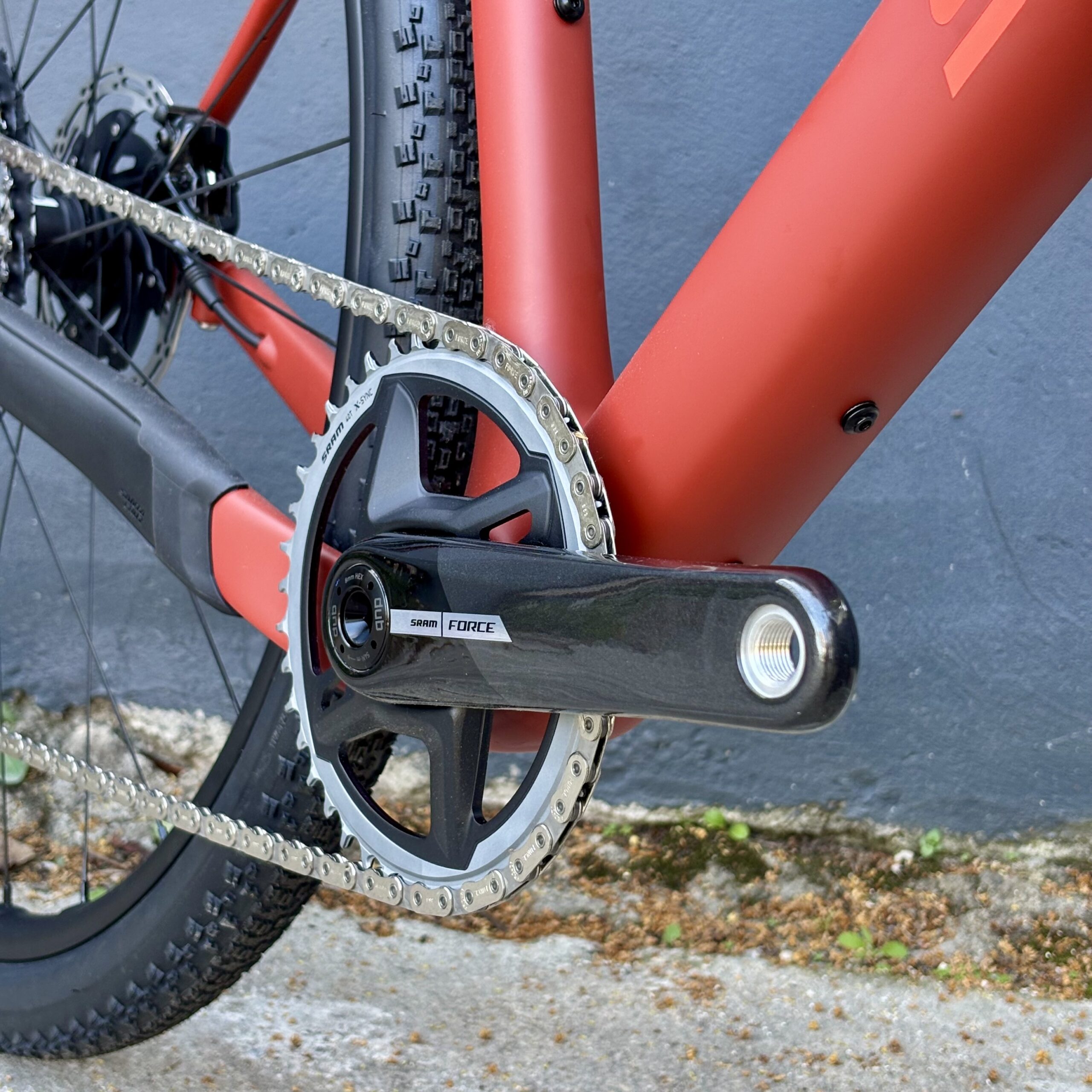 SANTA CRUZ Stigmata 4 – Matte Brick Red – Force-1x AXS RSV – Image 4