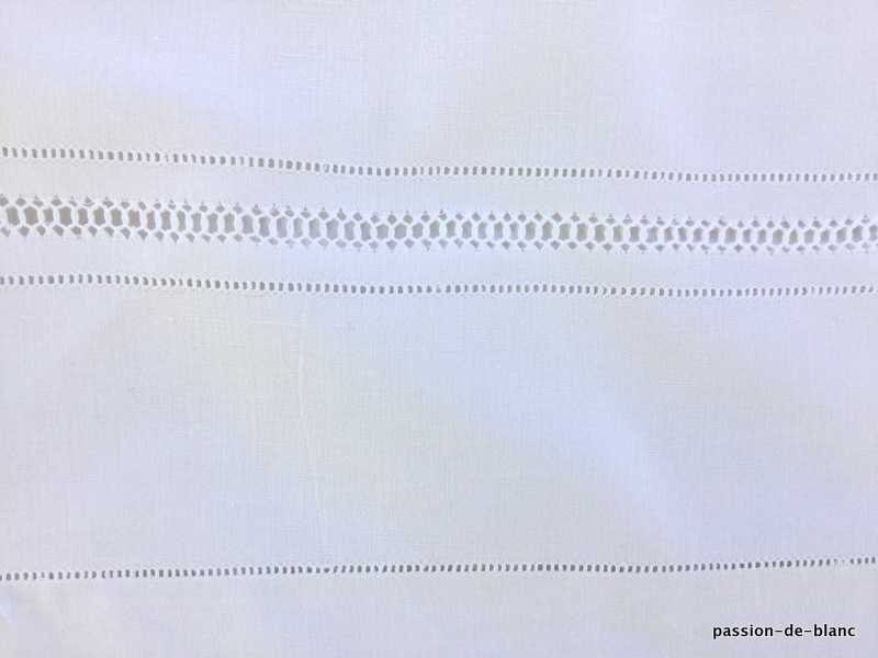 LINGE ANCIEN – Joli drap avec dentelle travail de fil tiré et monogramme LL sur toile de coton – Image 7