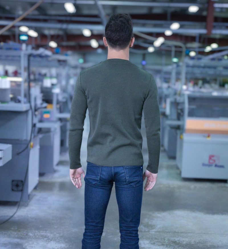 Pull Royal Mer Col Rond Boutonné Kaki – KLASEL UH1 – Image 5