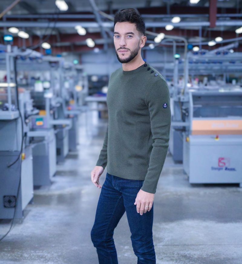 Pull Royal Mer Col Rond Boutonné Kaki – KLASEL UH1