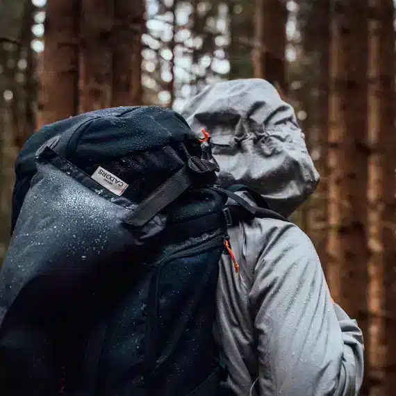 Coussin de voyage écologique randonnée avec sac de transport – Multicolore – Petits Cadors – Image 4