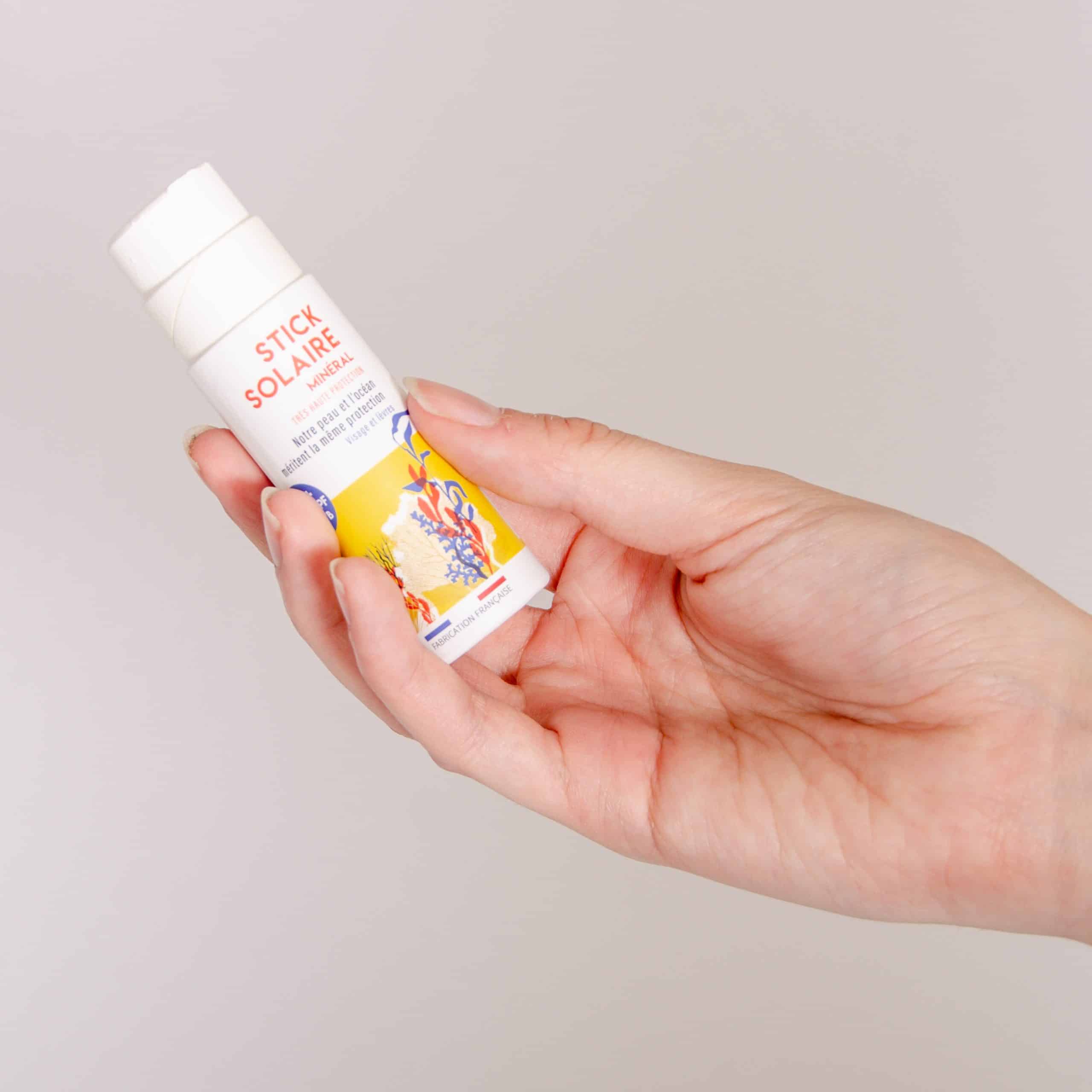 Crème solaire en stick éco-responsable écologique – SPF 50+ – Kerbi – Image 4