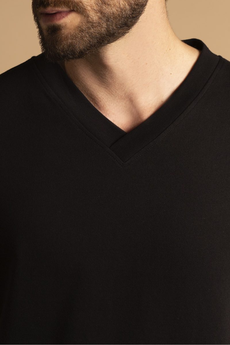 T-Shirt Col V Noir – DAO – Image 4