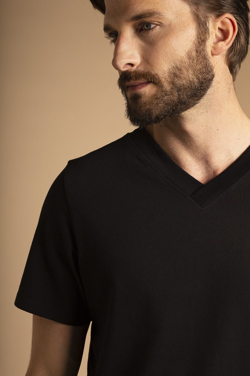 T-Shirt Col V Noir – DAO – Image 6